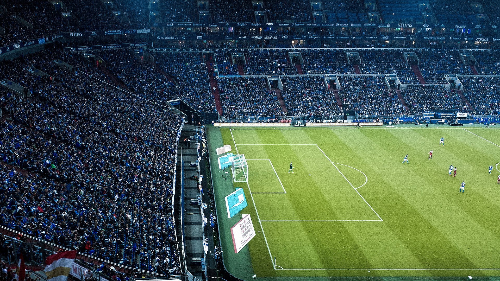 爱游戏体育app-达米恩·麦肯齐：全黑队进攻的灵魂人物，精确传球和灵活跑位让全队受益